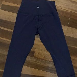 Navy align crop- Lululemon